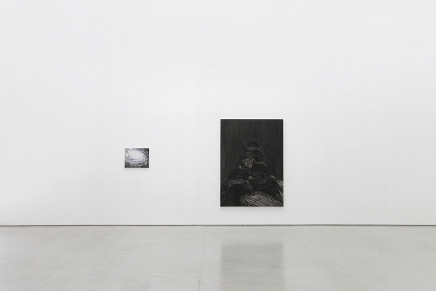 Between Past and Future4_Medium