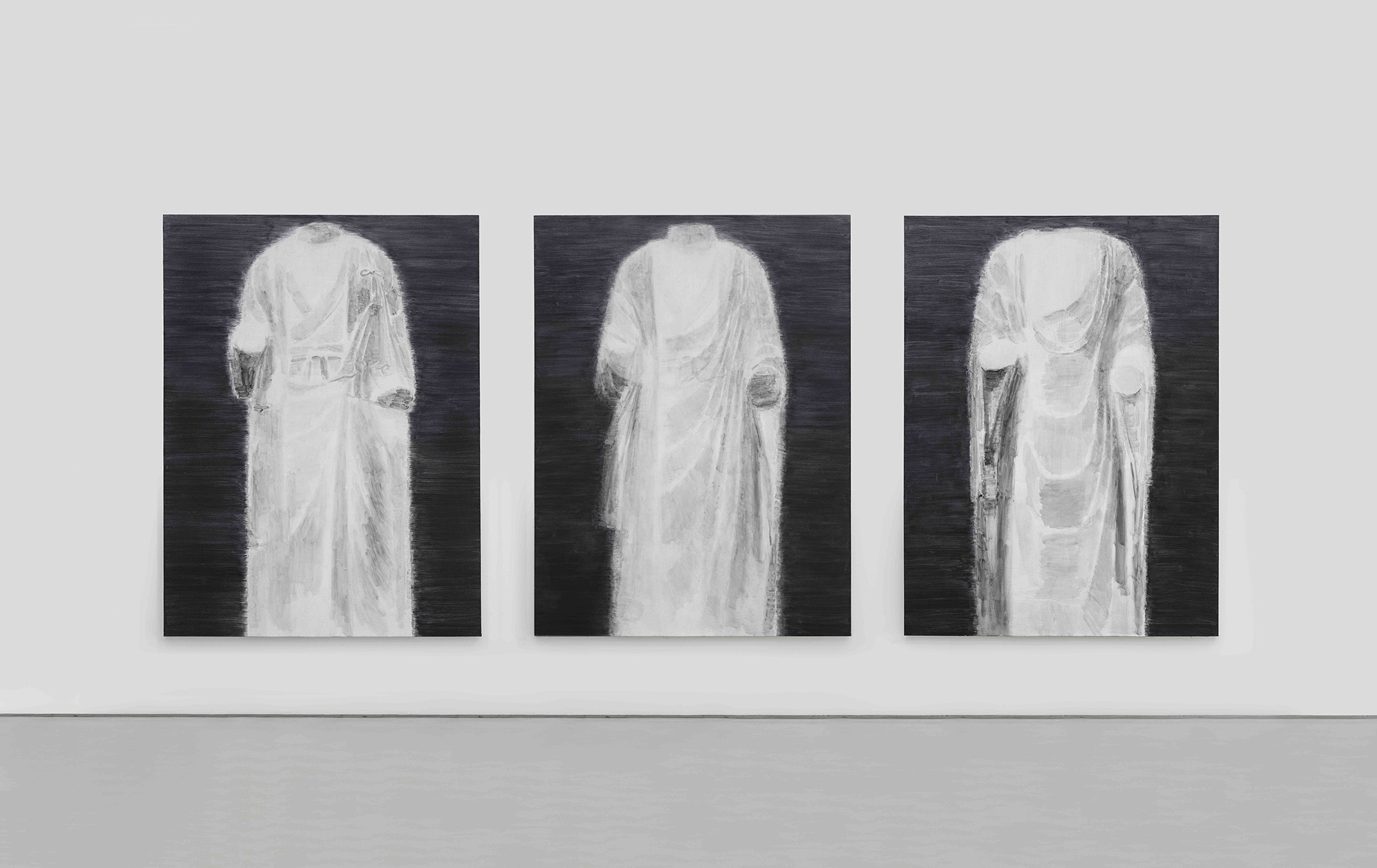 SHI_Dust as Light_Exhibition view_6_Medium